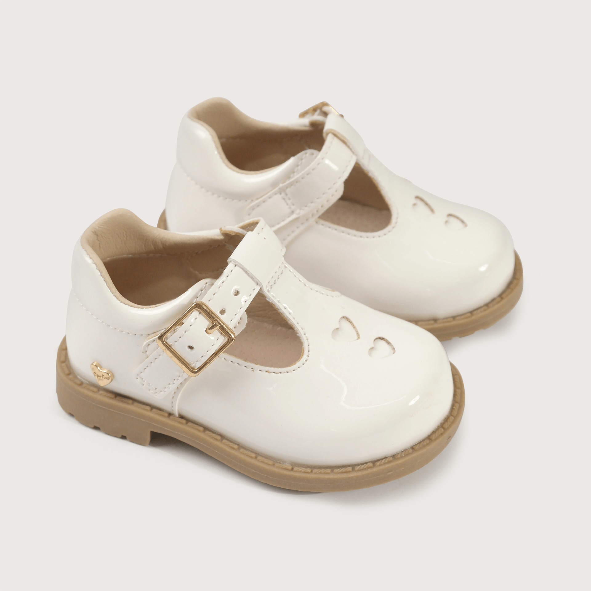 Zapato charol para niña color blanco con hebilla
