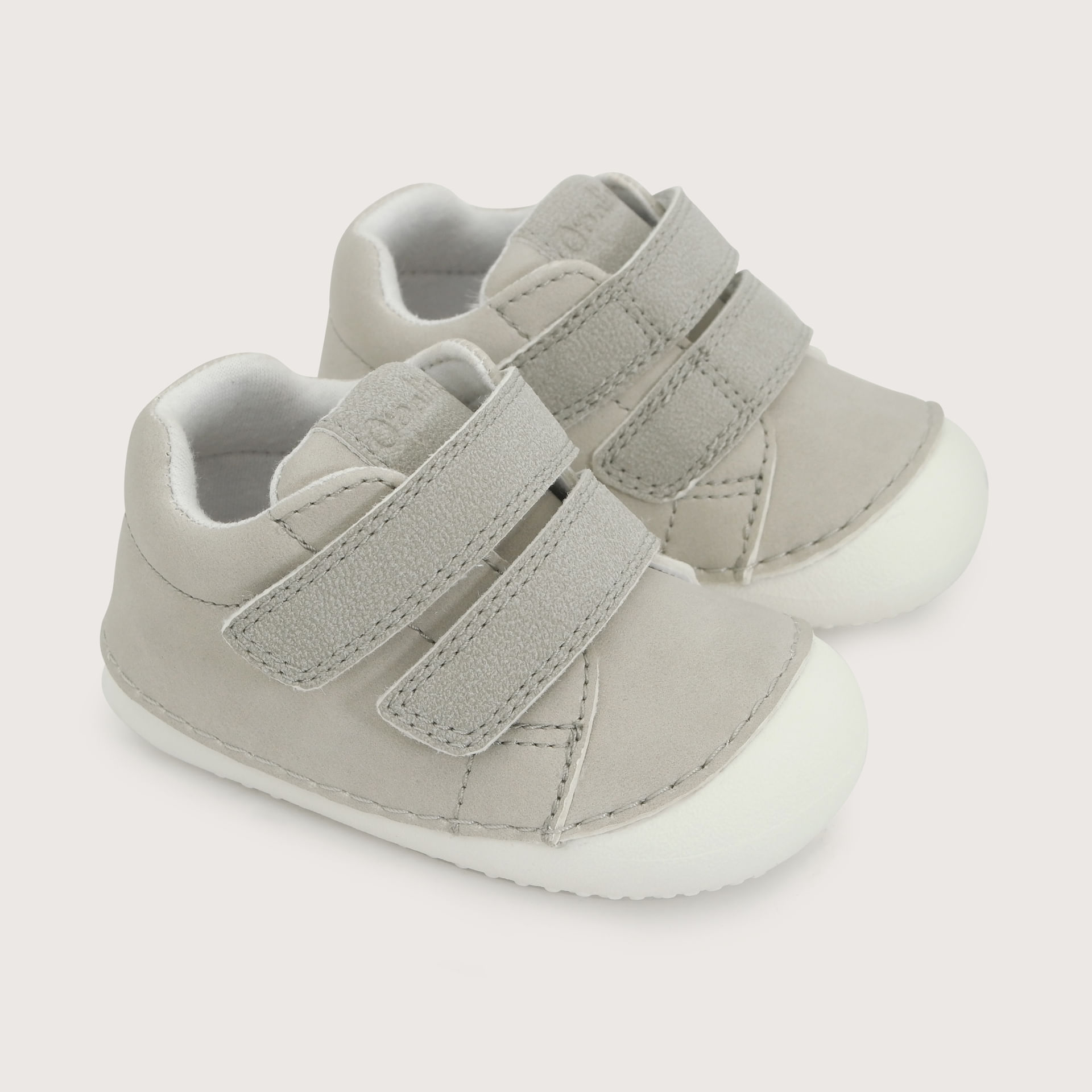 Zapatilla Bebé Niño Gateador Gris Con Velcro